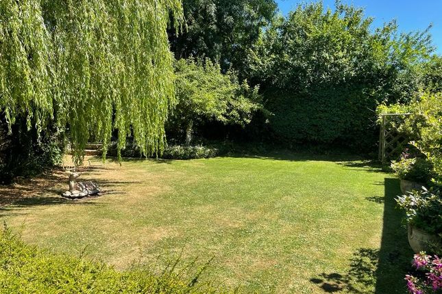 Rose Tree Cottage, 7, Locks Lane, Purton photo 3