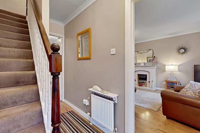 22 Parkholm Gardens, Glasgow photo 4
