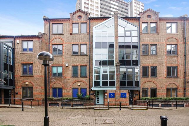Thumbnail Office for sale in 6 Angel Gate, 326 City Road, London