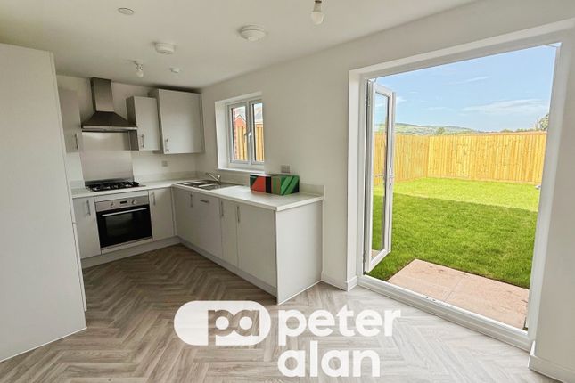 17, Pontyclun photo 2