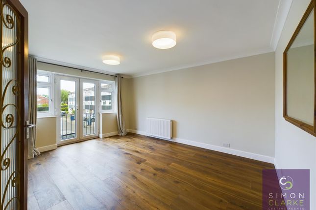 Thumbnail Flat to rent in Franklin Close, London