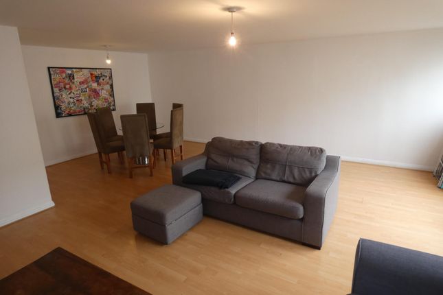 Flat to rent in Act545 Wallace Street, Glasgow