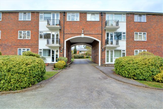 Thumbnail Flat to rent in Beacon Hill Court, Hindhead