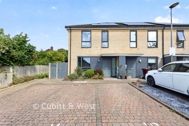 1, Prinsted Gardens, Southbourne photo 4