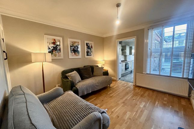 2-bed house on 16, York Road, WATFORD, £1,750/mo