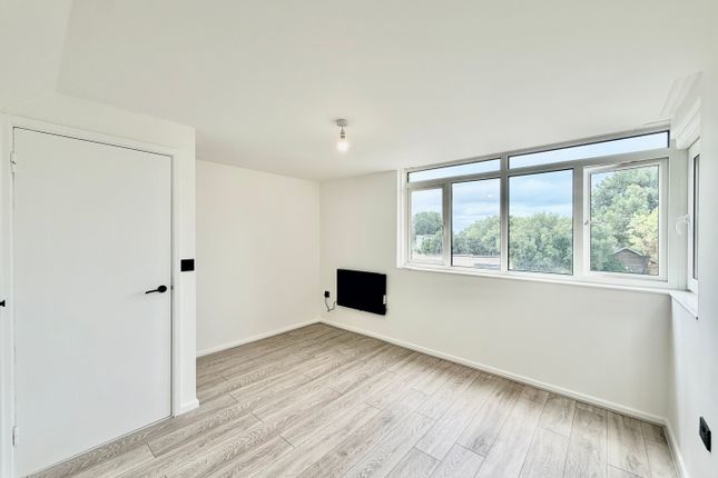 Flat 5, SOUTHSEA photo 3