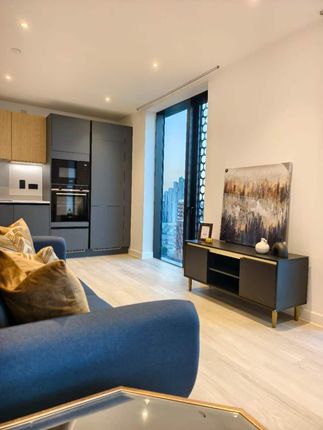 Flat 1705, Peakes Heights, North Greenwich, London photo 3