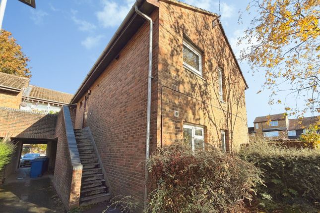 1-bed flat on Hillberry, Berkshire, £200,000