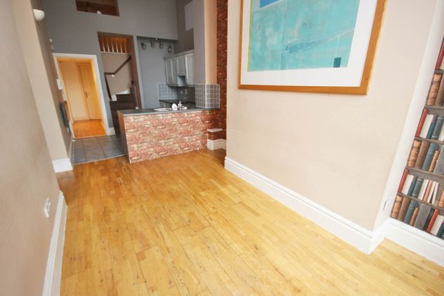 38 The Royal, Wilton Place, Manchester photo 4