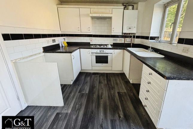 14 Stanton Grove, Tipton photo 4