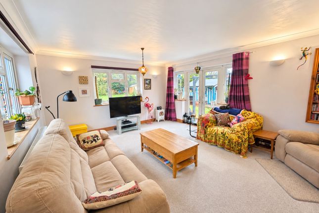 28 Southfield Drive, Leiston photo 3