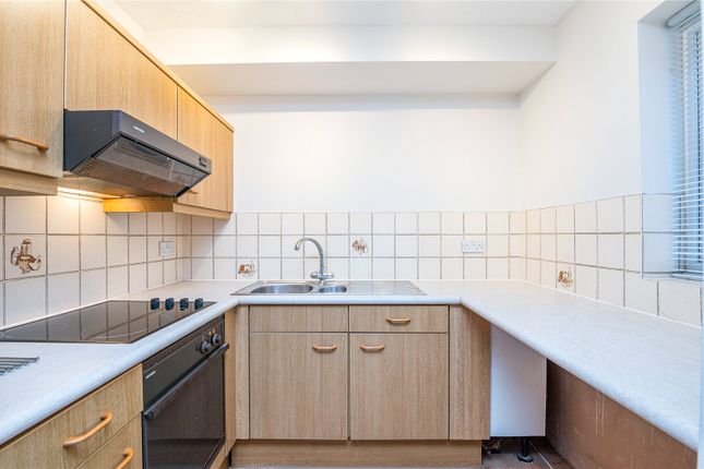 Flat 8 The Mallards, 236, High Street, Southend-on-Sea photo 2