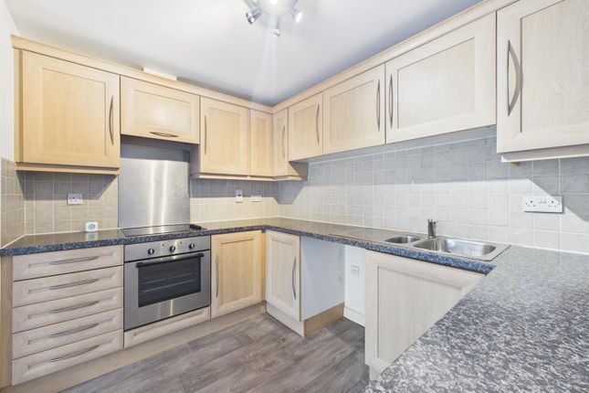 44, Hillcrest Court, Wallasey photo 3