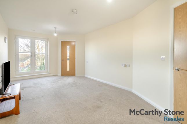 50 Balshaw Court, Burlington Gardens, Leyland photo 2