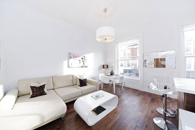 Thumbnail Flat for sale in Russell Gardens, London
