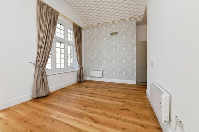 14 Pope Court,, The Galleries, Brentwood photo 4