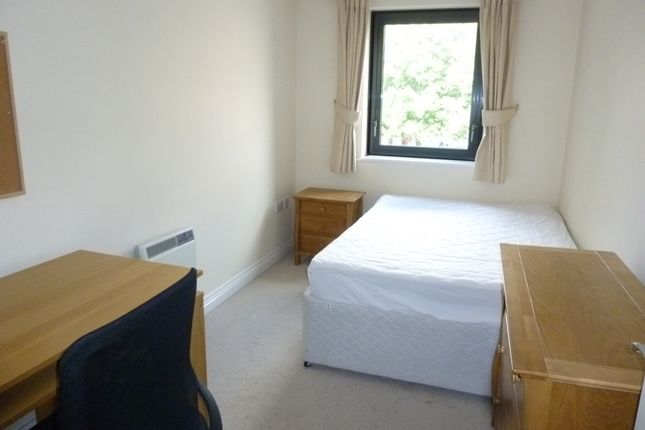 Flat to rent in New North Road, Exeter