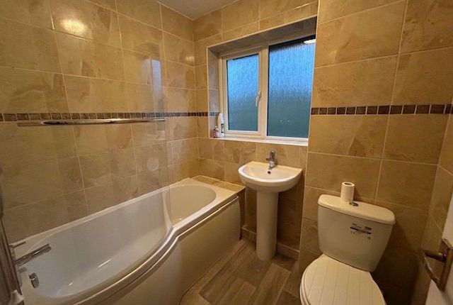 40 Ger Y Lyn, Porthcawl photo 4