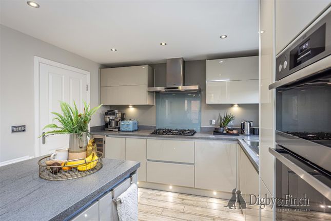 6, Dunsmore Avenue, Nottingham photo 4