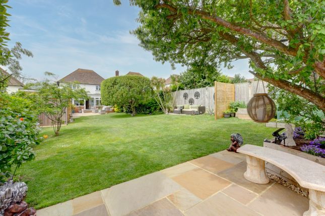 50, Willingdon Park Drive, Eastbourne photo 2