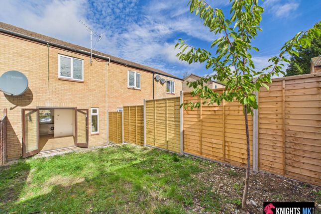 Fishermead Boulevard, Milton Keynes photo 2