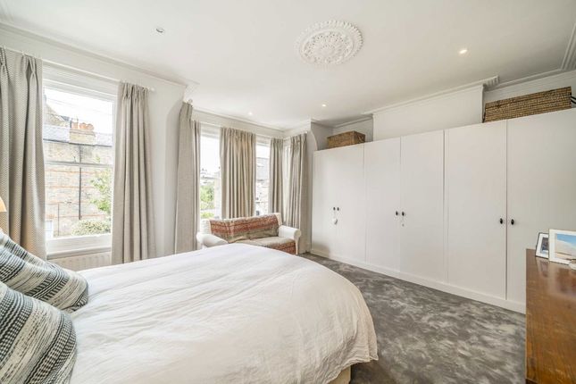 66, Thirsk Road, London photo 4