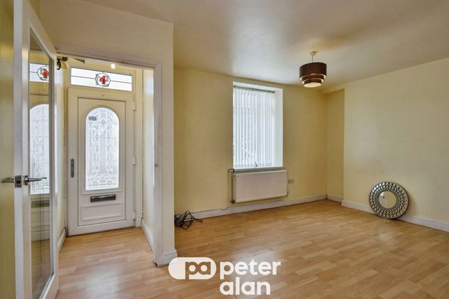 51, Woodland Street, MOUNTAIN ASH photo 3