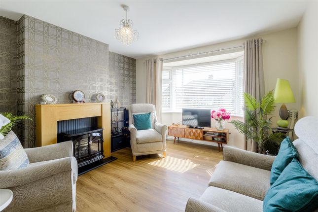 24, Tennyson Road, Wellingborough photo 2