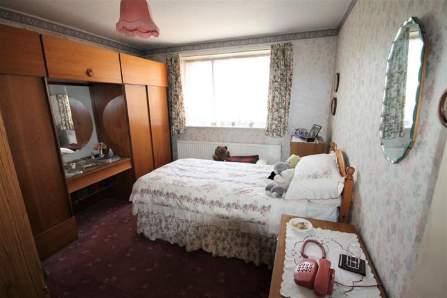 Worsley Road Swinton Manchester M27 2 Bedroom Flat For Sale