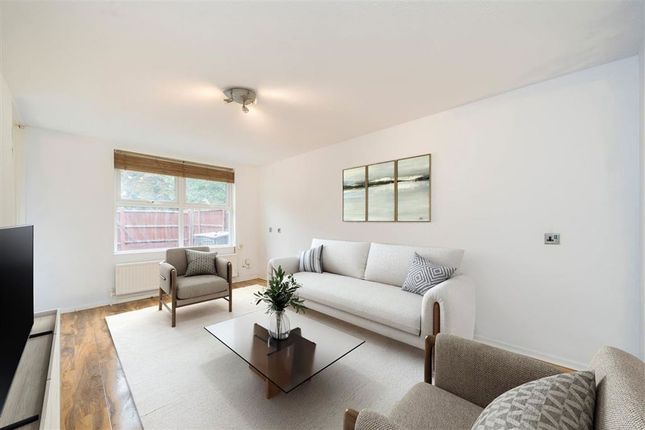 48, Hope Close, London photo 2