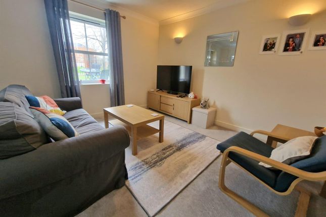 Flat for sale in Fairby Close, Tiverton