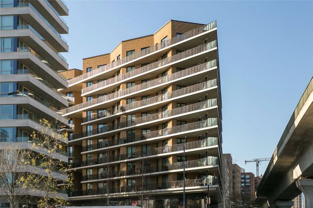 Flat for sale in Mercier Court, Royal Wharf