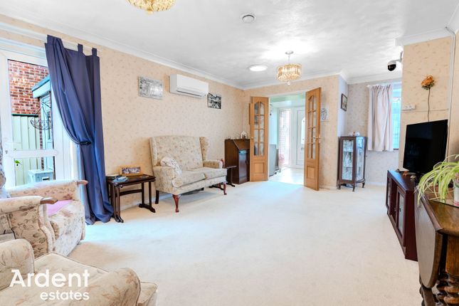 Mondeor Steeple Road, Chelmsford photo 4
