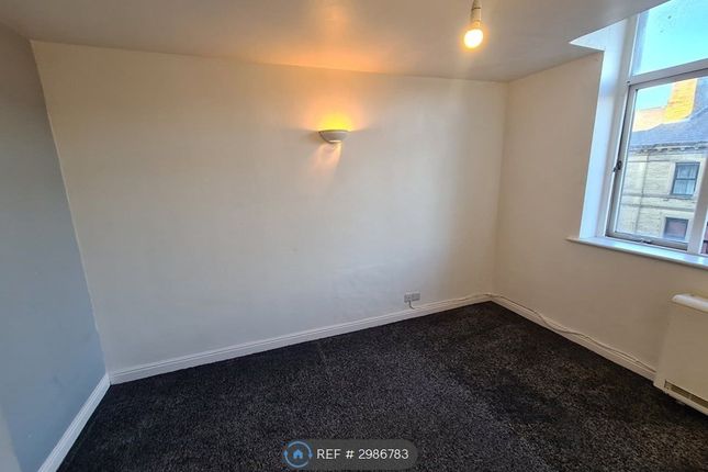 North Street, Keighley photo 2