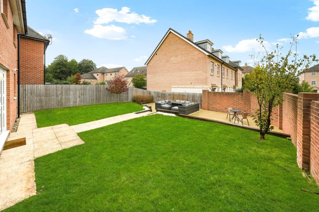 15 Fawcett Drive, Harrogate photo 4