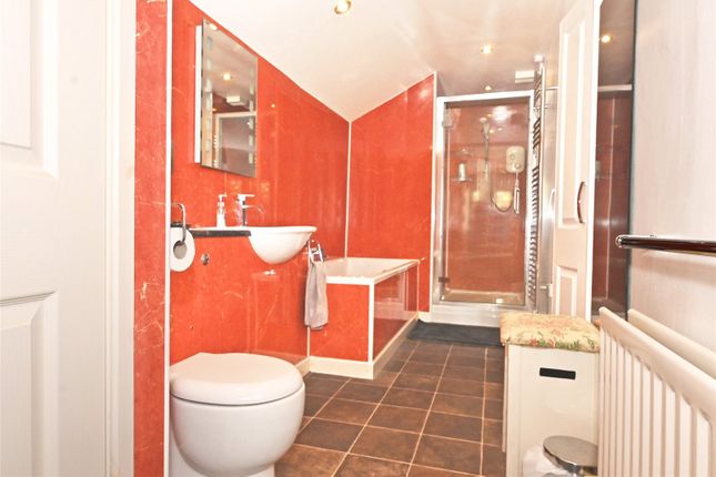 Annexe Bathroom
