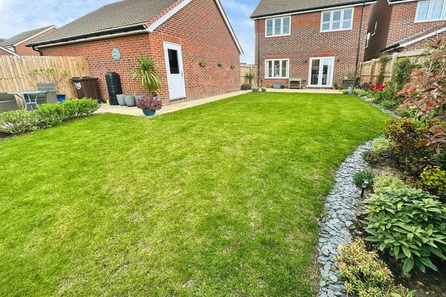 70, Cinderpath Way, Colchester photo 2
