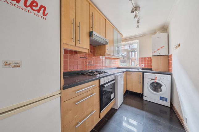 Flat 2, 12, Montpelier Road, London photo 4