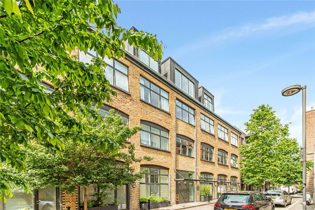 Flat to rent in Hardy Court, 2 Charles Street