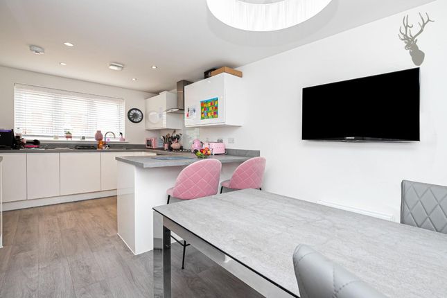 27, Davey Road, Bishop's Stortford, Hertfordshire, CM23 photo 3