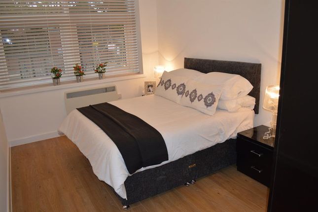 Flat to rent in Millbrook Road East, Southampton