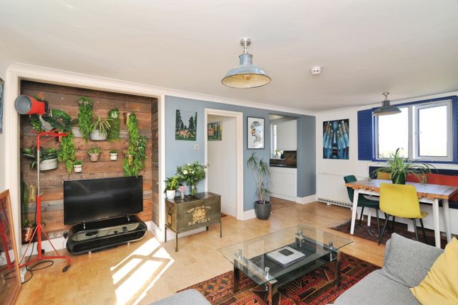 6 Southover Place,, Spring Lane, Etchingham photo 2