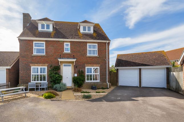 Thumbnail Detached house for sale in Beacon Drive, Selsey