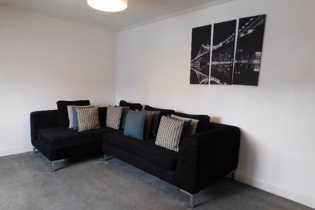 Thumbnail Flat to rent in Queen Street, Stirling Town, Stirling