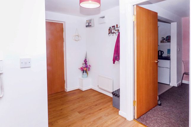 Flat for sale in Thorntree Drive, Whitley Bay