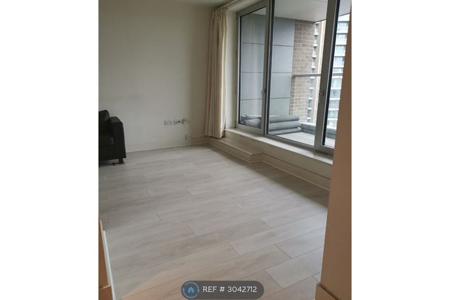 Apartment, East Ferry Road Crossharbour, London photo 5