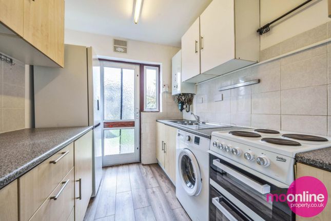 8, Barnet Lane, Barnet photo 4