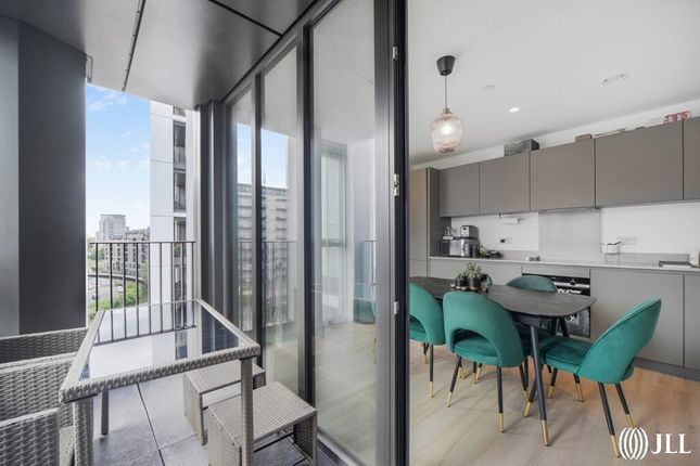 Flat 9, Malt House, 1, Barley Lane, London photo 3