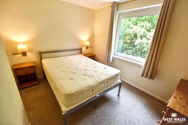 Flat 16, Haven Court, Haverfordwest photo 4