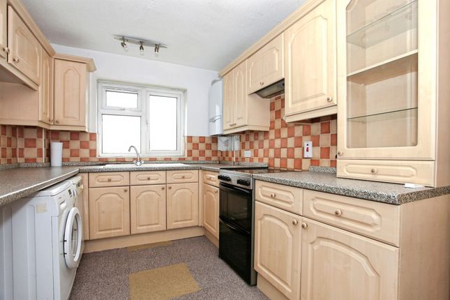 11, Appleyard, Peterborough photo 4